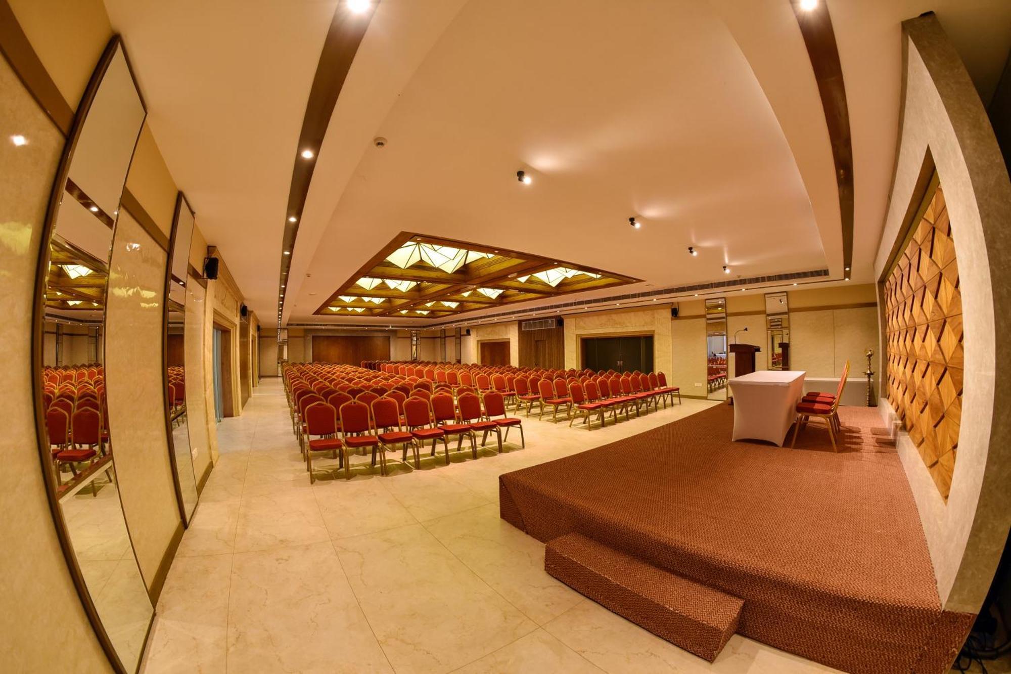 The Pearl View Hotel Mulappilangād 외부 사진