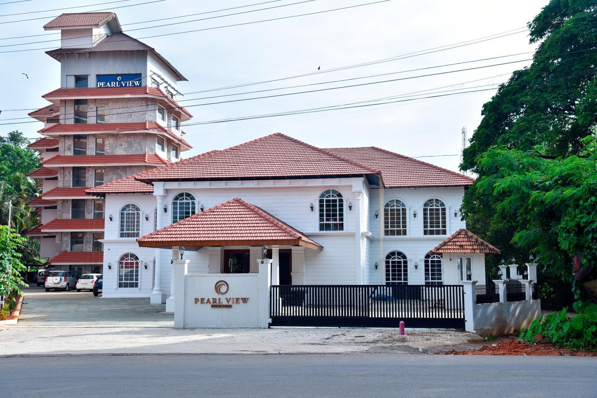 The Pearl View Hotel Mulappilangād 외부 사진